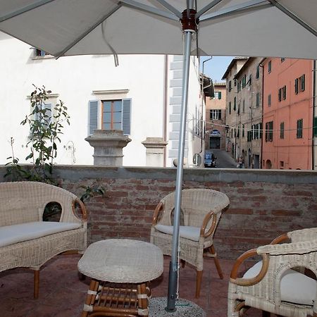 La Terrazza Di Susanna Peccioli Экстерьер фото